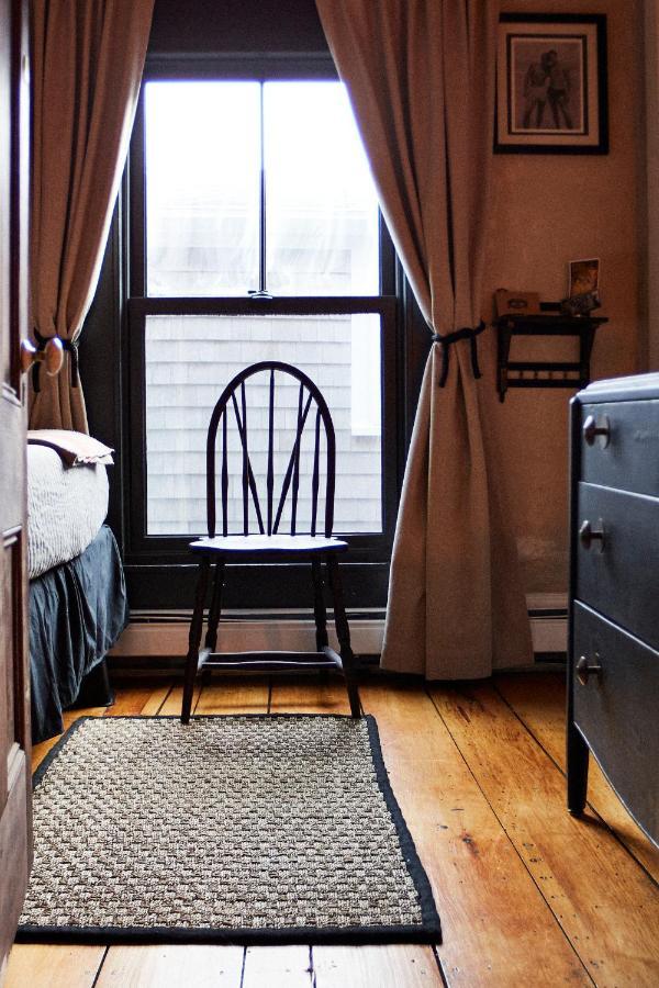 Crew'S Quarters Boarding House - Caters To Men Hotel Provincetown Exterior photo