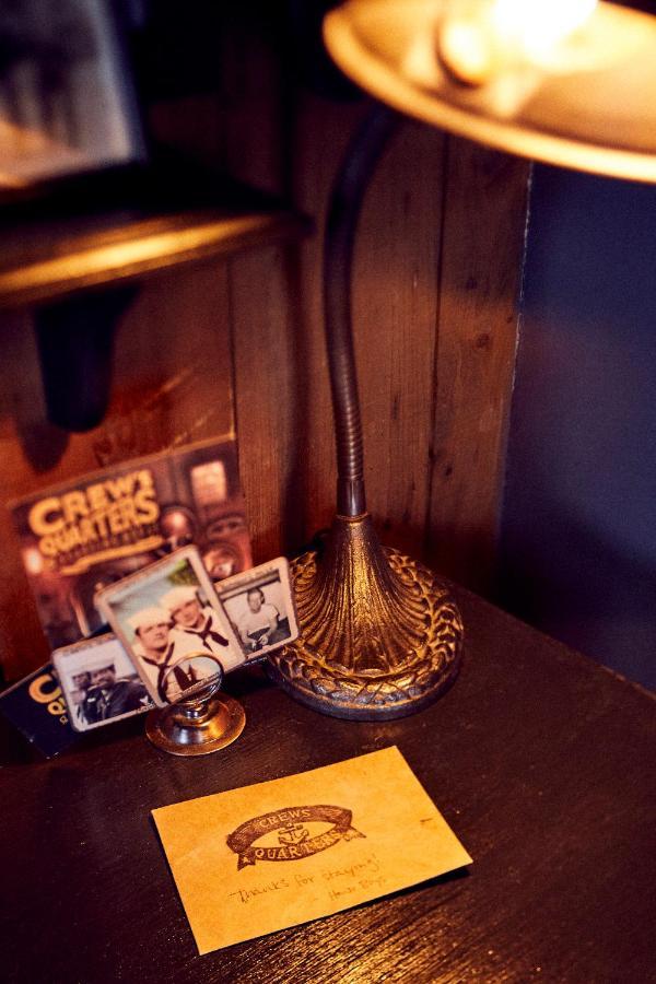 Crew'S Quarters Boarding House - Caters To Men Hotel Provincetown Exterior photo